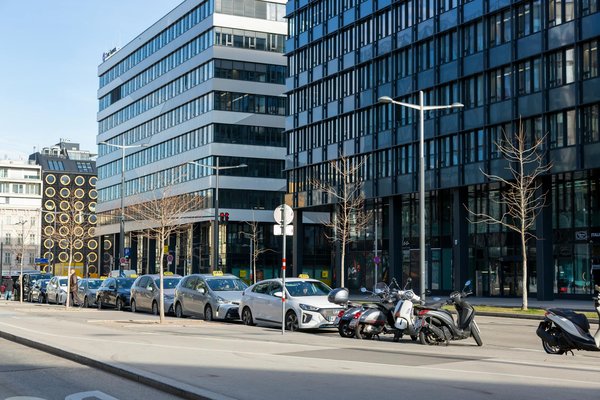 Impact visuel des garde-corps : transparence vs. opacité